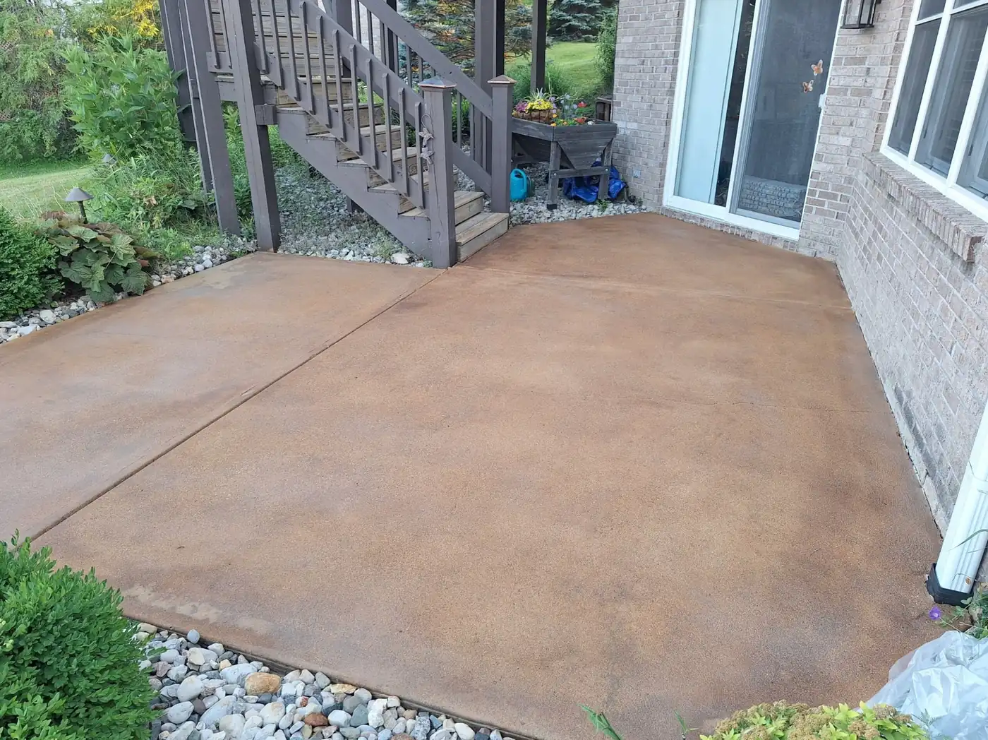 Bark Brown stained concrete patio in Central Indiana